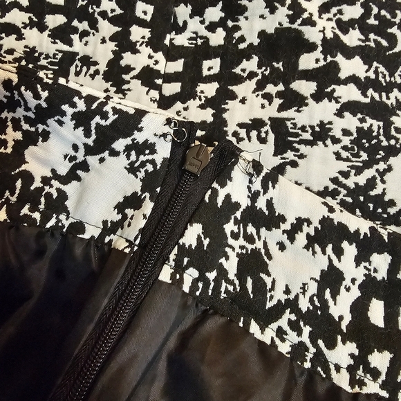 Ann Taylor Black and White Office Career Casual Lined Patterned Skirt 6 Petite - Picture 6 of 6